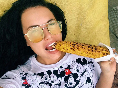 Нелли Ермолаева вернулась в Москву