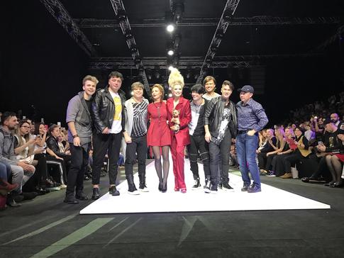 Солисты группы «На-На» устроили драку из-за Лены Лениной на дефиле