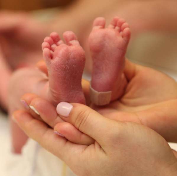 xam_trankov: «Месяц счастья пролетел незаметно. За этот месяц я придумал новое слово. Папинг- время отведенное папе для няньчинья»