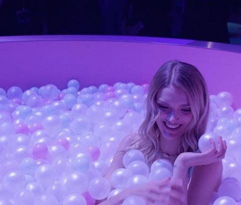 Известная российская модель Наталья Водянова в детстве голодала