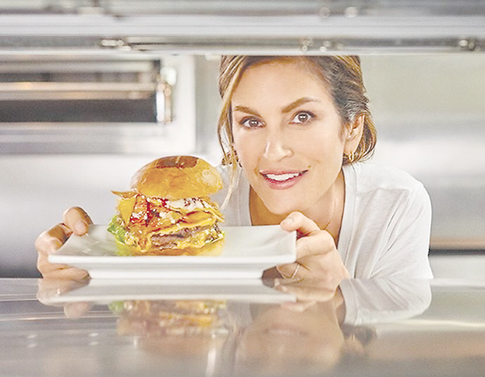 Вечная классика: бургеры от Синди Кроуфорд