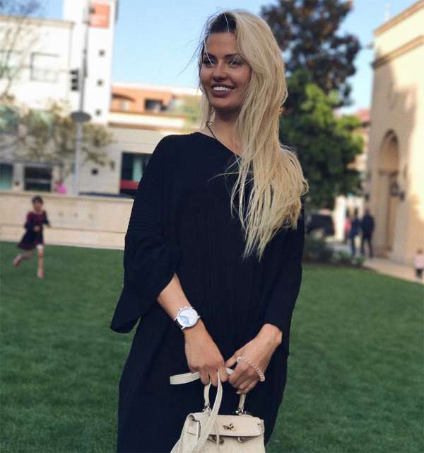 Боня в Лос-Анджелесе Боня в Лос-Анджелесе