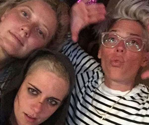 Кристен Стюарт теперь ходит с выбеленным ежиком на голове