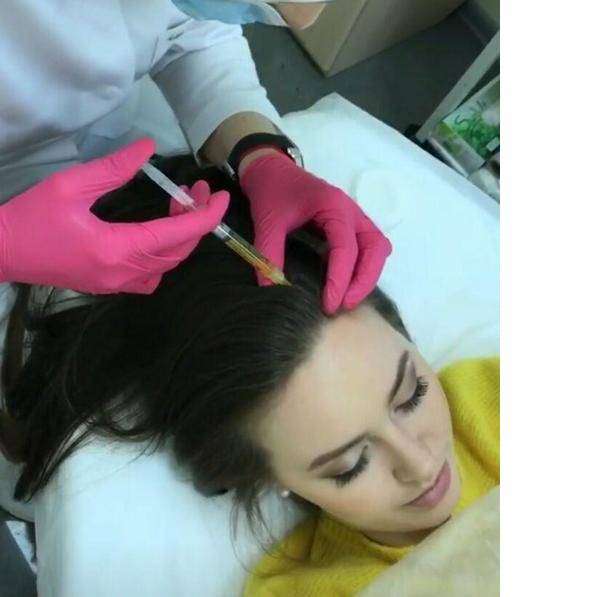 Анастасия Костенко на процедуре