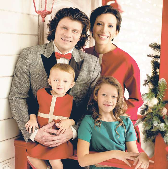 Рождение второй дочери стало для Елены и ее мужа Валерия непростым испытанием. И теперь счастливая мама делится с поклонницами своим опытом ЭКО