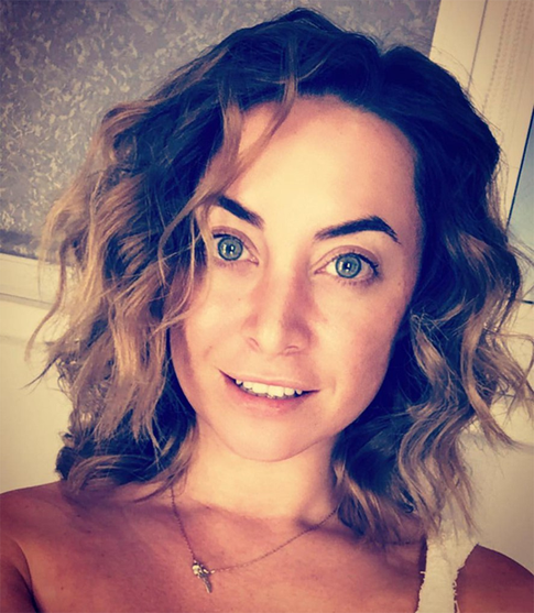 Наталья Фриске опубликовала неизвестное фото беременной Жанны