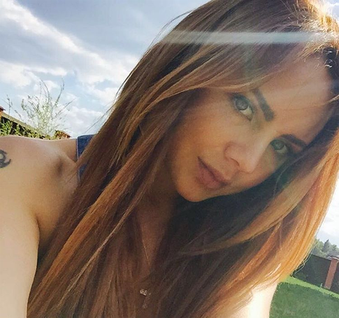 МакSим соревнуется с Волочковой