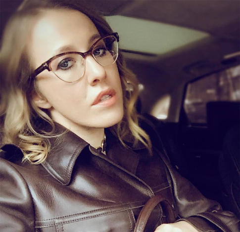 Собчак представила читателям пару года