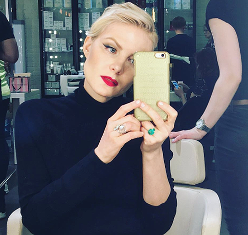 Литвинова одним фото развеяла слухи о пластике