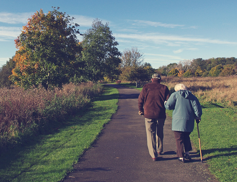 Чтобы дожить до 100 лет, не обязательно иметь много денег