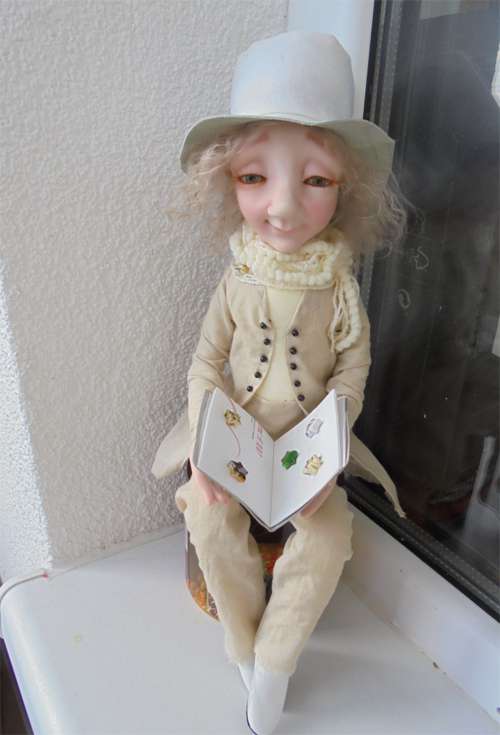 Человек, который делал такие куклы, мог быть только очень добрым и немного волшебником