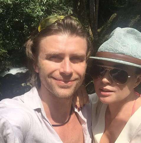 Сейчас Заворотнюк и Чернышев находятся на курорте