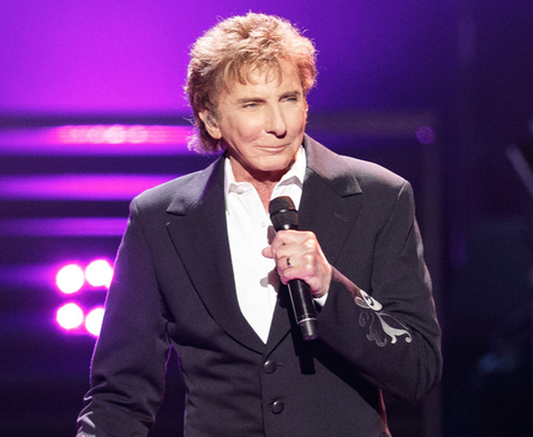 Певец Барри Манилоу, признавшийся в гомосексуализме, удивлен реакцией поклонниц