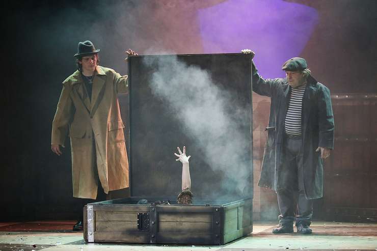 Шоу иллюзий - это яркая и зрелищная программа