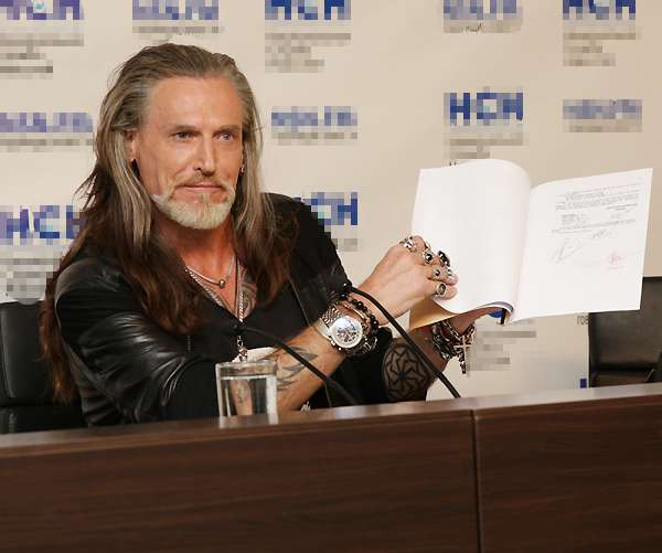 Никита Джигурда не знает, кому отдать на экспертизу дубликат завещания