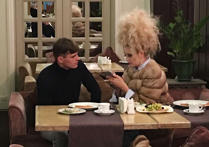 Лена Ленина и Василий Степанов давно дружат Лена Ленина и Василий Степанов давно дружат