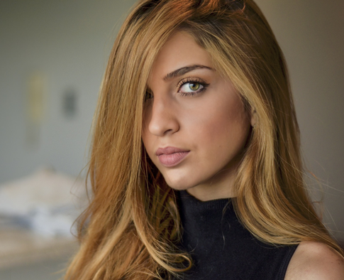 Лучшие прически для обладательниц аппетитных щечек