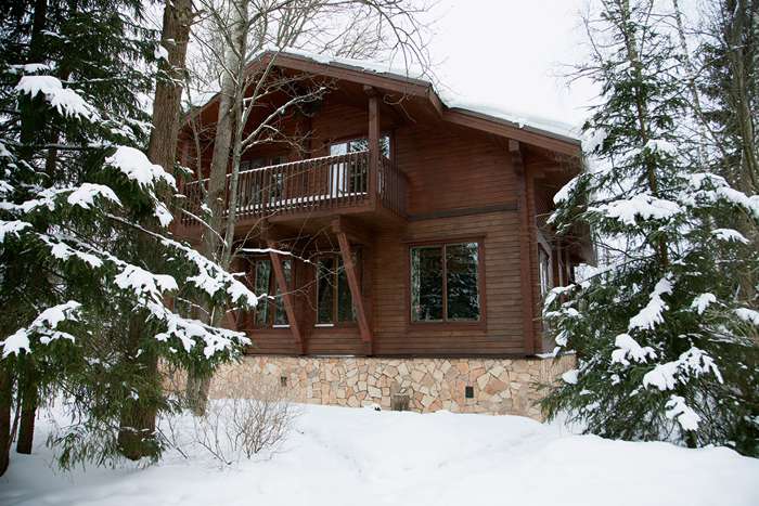 Дом расположен в живописном месте под Зеленоградом Дом расположен в живописном месте под Зеленоградом