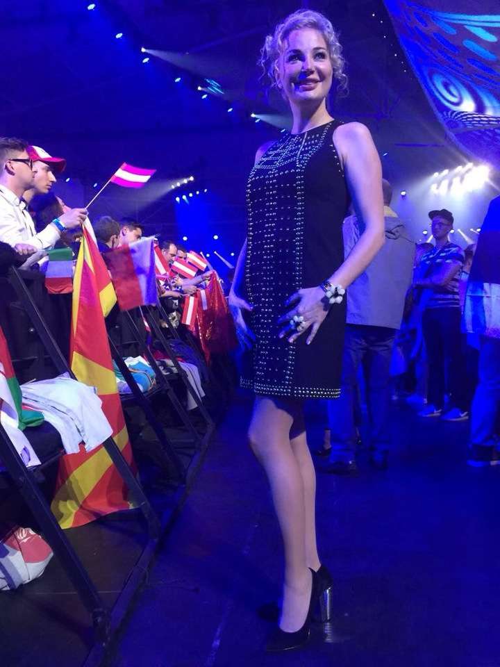 Похудевшая Максакова на Евровидении