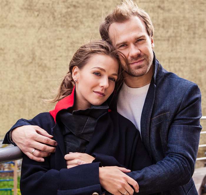 Алексей и Дана вместе уже три года, но поженились год назад