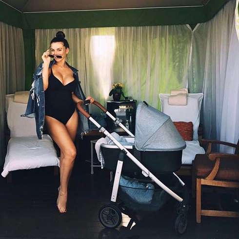 Хоть и закрытый, но купальник