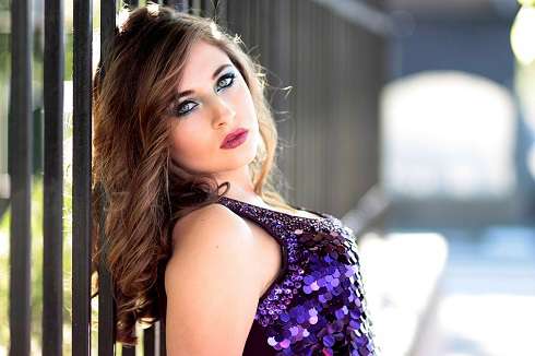 Паетки могут облетать, как листья осенью