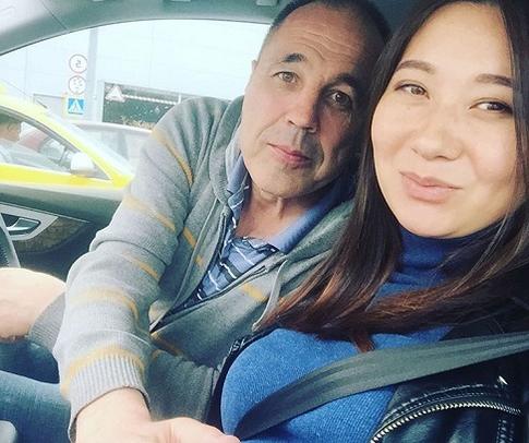 Звезда «Уральских пельменей» Дмитрий Соколов улучшает демографию в стране