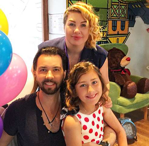 ЕВА ПОЛЬНА И ДЕНИС КЛЯВЕР с ДОЧКой