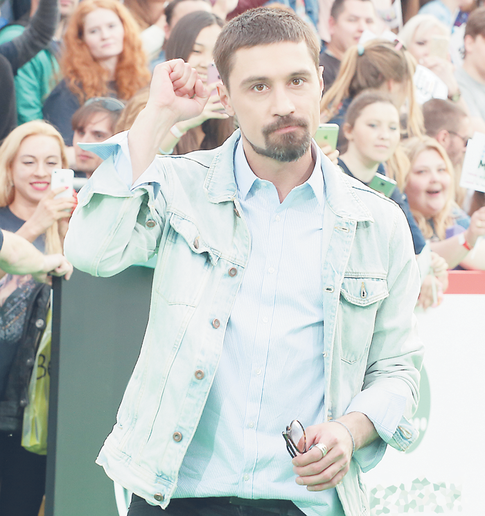 Звезды пришли за наградами и славой