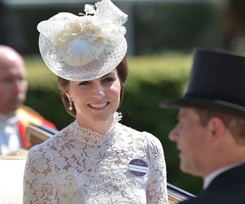 Кейт Миддлтон флиртовала с симпатичным яхтсменом