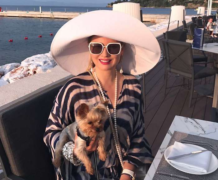 Лена Ленина и ее любимица Леопольда