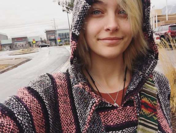 Пэрис Джексон