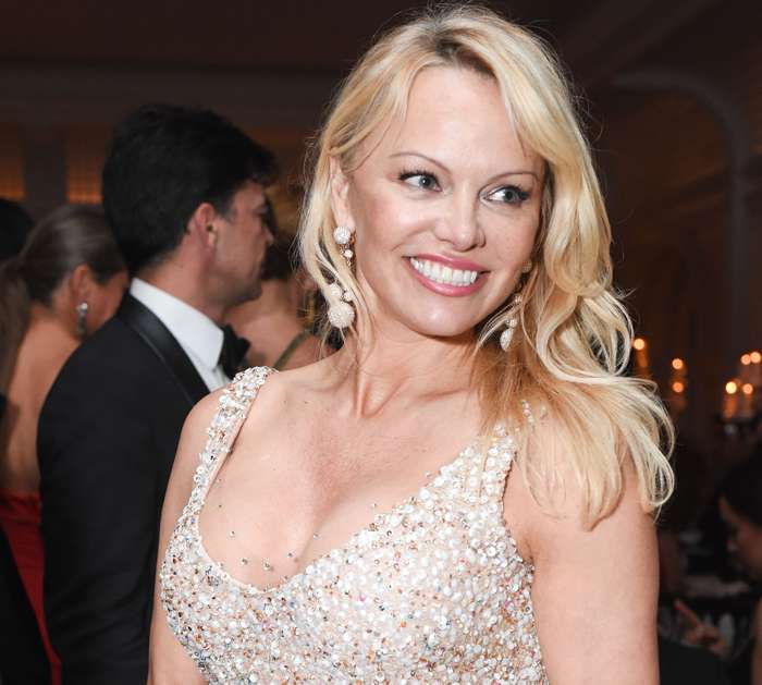 Памела Андерсон