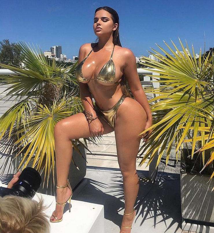 Шпильки хороши для фотосессии, но не для пляжа