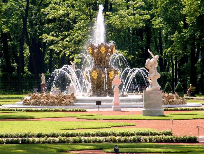 Международный фестиваль «Императорские сады России»