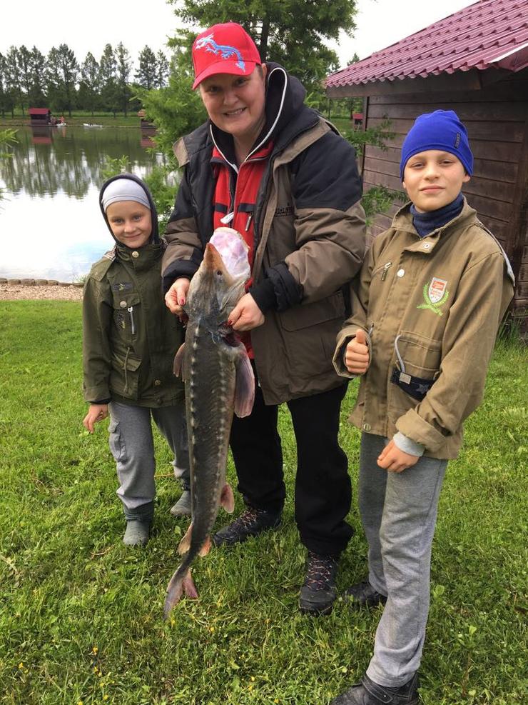 Маргарита Суханкина вместе с детьми отметили День рыбака