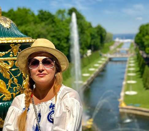 Анна Нетребко