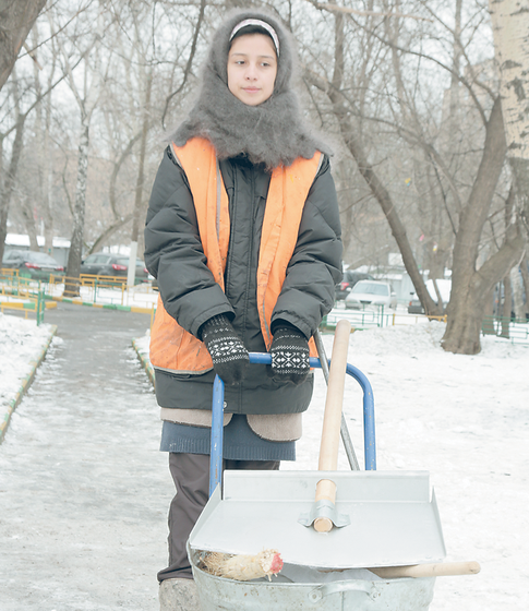 Равшана Куркова превратилась в гастарбайтера