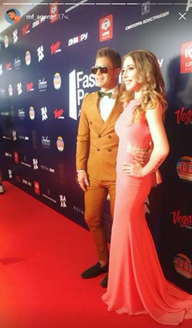 Митя Фомин в компании новой пассии