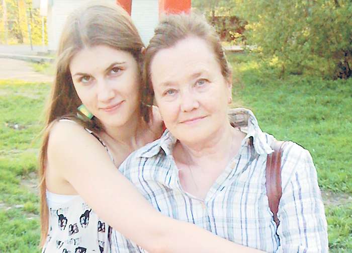Легендарная бабушка Марьяны — народная артистка РСФСР Жанна Прохоренко всегда поддерживала внучку и верила в нее