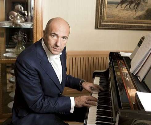 Игорь Крутой