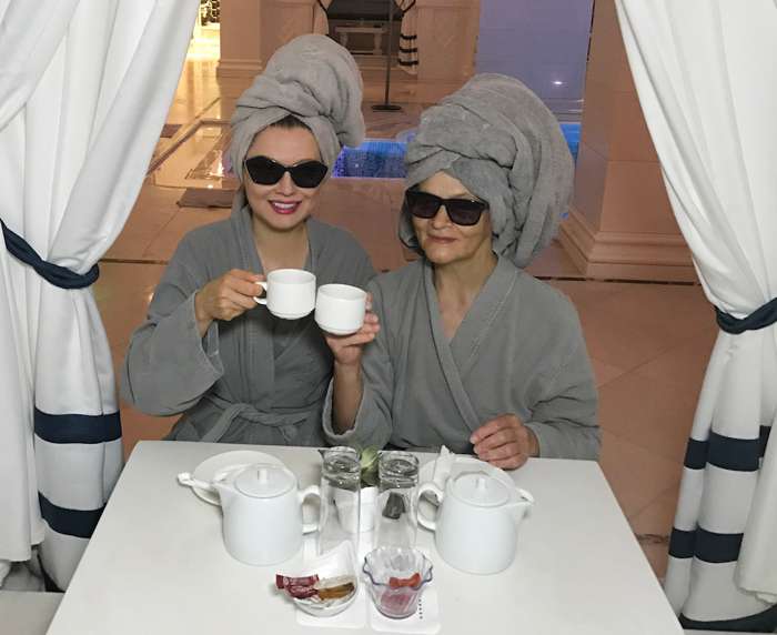 Лена Ленина с мамой