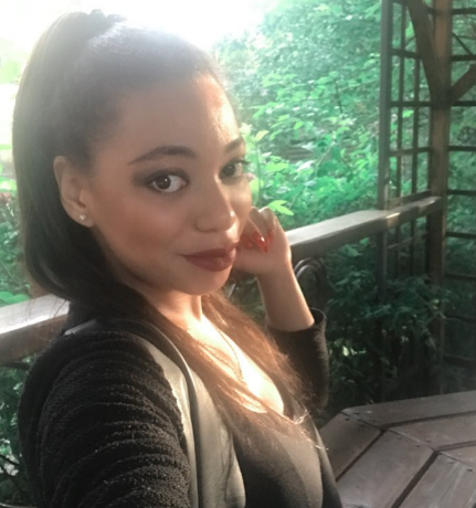 Звезда «Дома−2» приходится Боярскому крестной дочерью