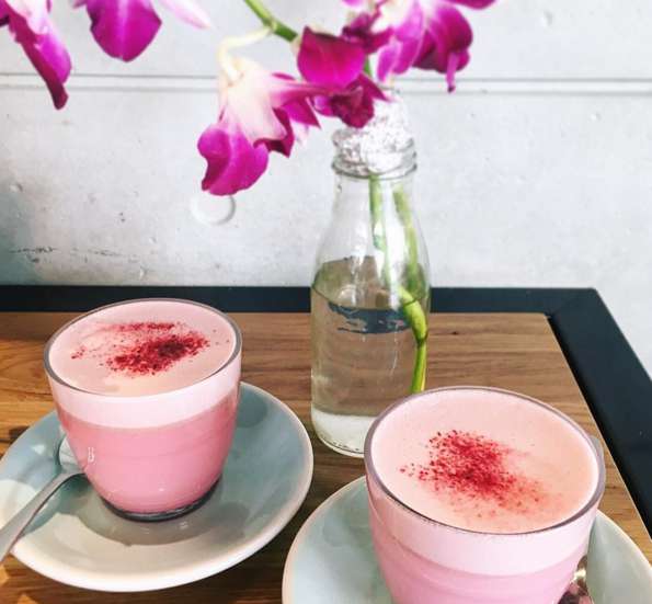 Розовый латте становится все популярнее