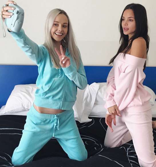 Плюшевые спортивные костюмы тоже родом из двухтысячных