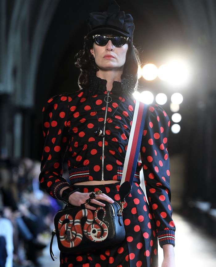 Красный и черный говорят о том, что вы настроены решительно