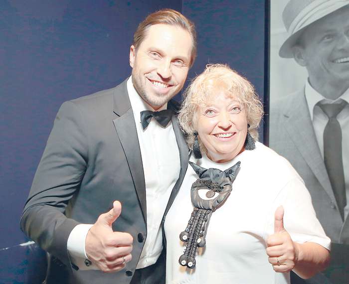 Александр Ревва с мамой