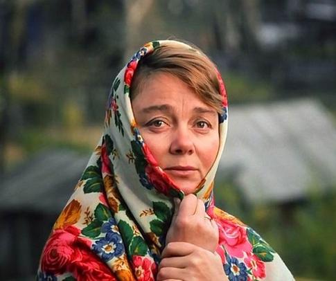 Звезда фильма «Любовь и голуби» осталась беспомощной