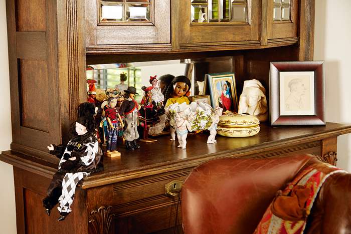 Коллекция этнических кукол досталась певице от бабушки Коллекция этнических кукол досталась певице от бабушки