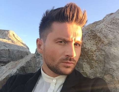 Сергей Лазарев